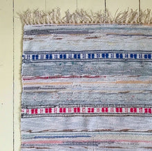 Load image into Gallery viewer, Beachy Stripe Vintage Runner