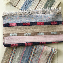 Load image into Gallery viewer, Country Rose Vintage Runner